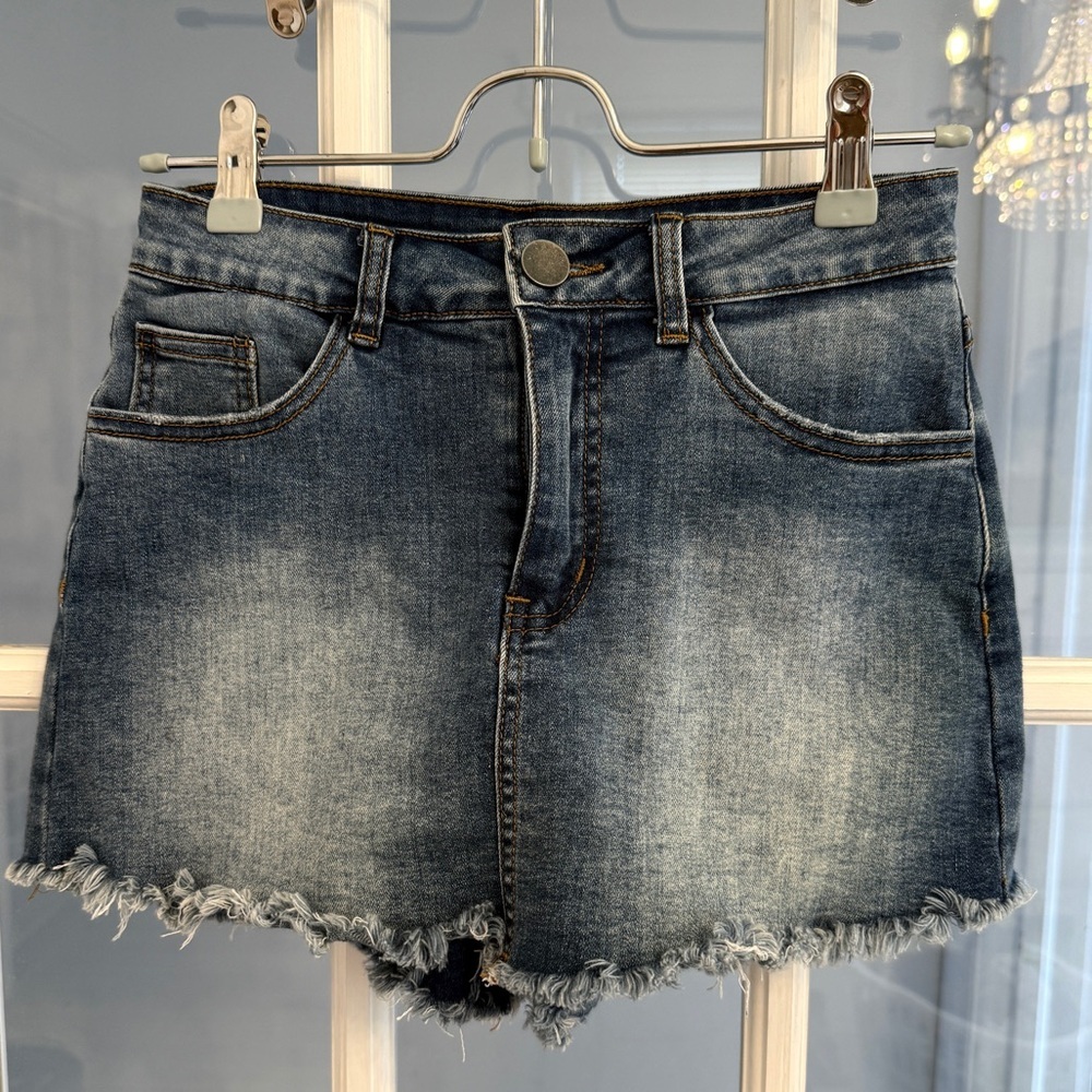 DESIGN LAB Lord & Taylor Women’s Cut Off Raw Hem Denim Skort Size XS